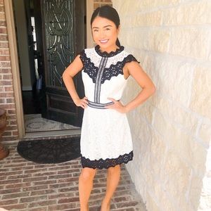 Adelyn Rae lace dress in XS